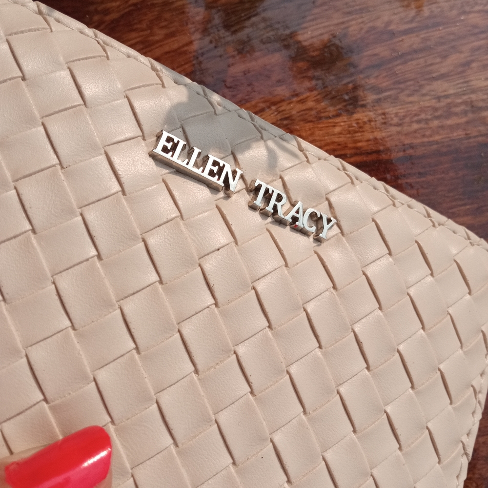 Basketweave Original Ellen Tracy NWT Wallet - Picture 12 of 17